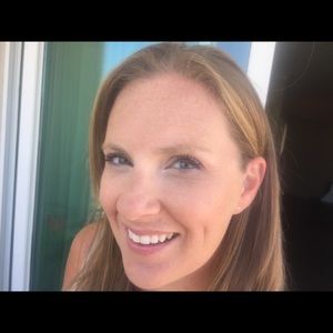 Meet your Posher, Courtney